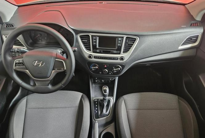 Hyundai Solaris II с пробегом 2020 года, цена 1 375 000 рублей, 175539 км, седан, Автокод Объявления