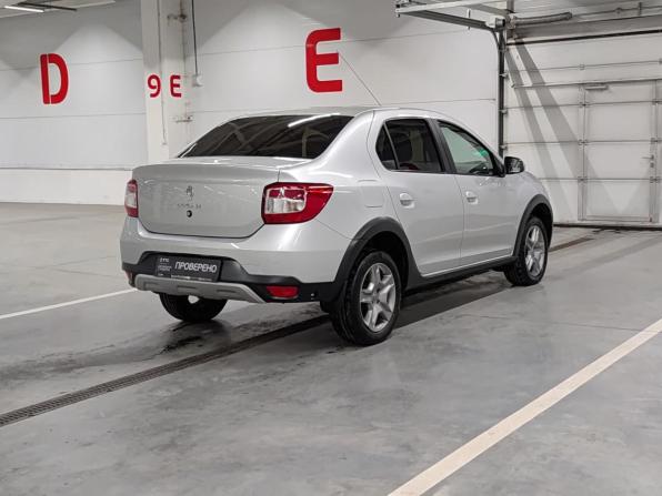 Renault Logan II Рестайлинг с пробегом 2020 года, цена 1 015 000 рублей, 71874 км, седан, Автокод Объявления
