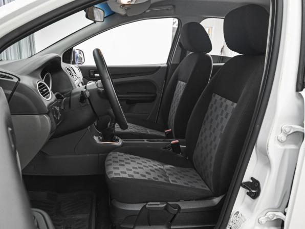 Ford Focus II Рестайлинг с пробегом 2009 года, цена 649 000 рублей, 265352 км, хэтчбек, Автокод Объявления