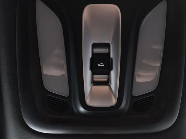 Changan UNI-V I с пробегом 2023 года, цена 2 149 000 рублей, 48000 км, лифтбек, Автокод Объявления