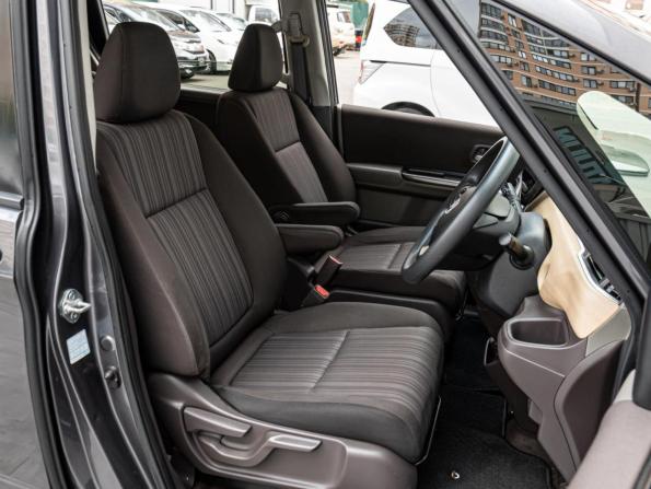 Honda Freed II с пробегом 2018 года, цена 1 530 000 рублей, 79646 км, компактвэн, Автокод Объявления
