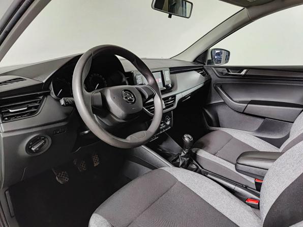 Skoda Rapid II с пробегом 2021 года, цена 1 375 000 рублей, 140000 км, лифтбек, Автокод Объявления