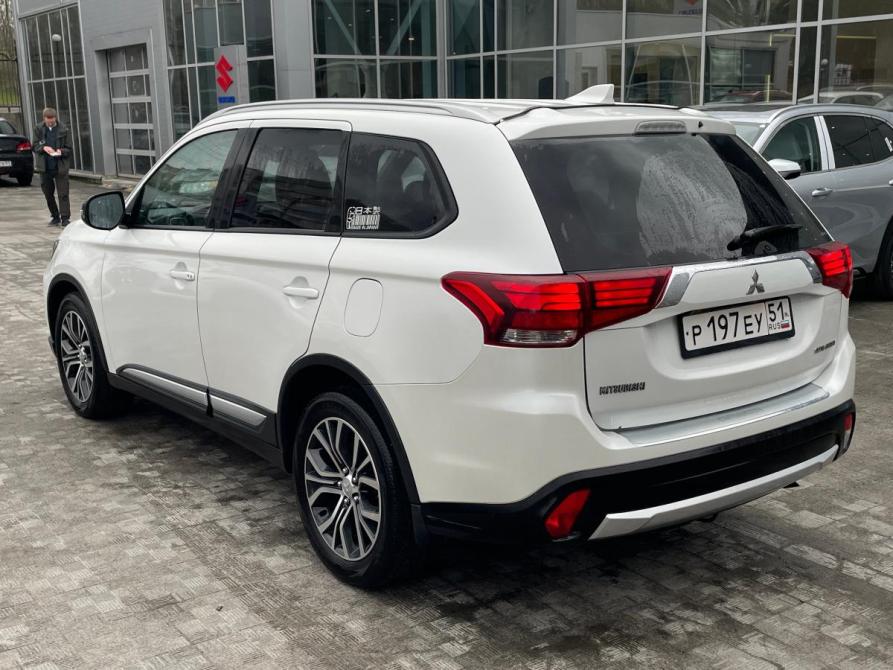 Mitsubishi Outlander III Рестайлинг 2 Мурманск  - изображение 6
