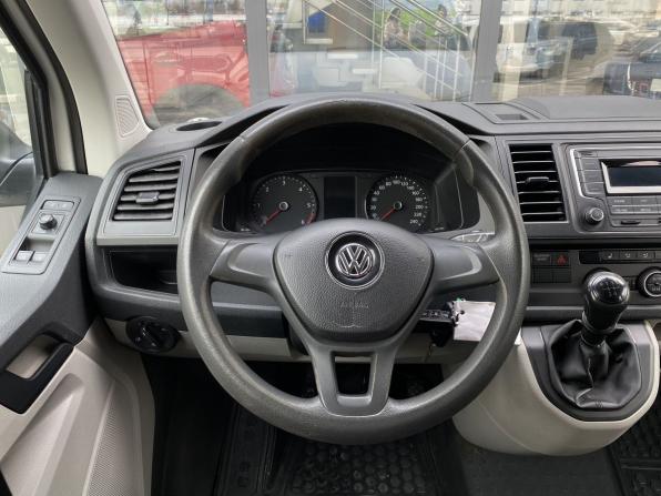 Volkswagen Caravelle T6 с пробегом 2017 года, цена 1 899 000 рублей, 275724 км, минивэн, Автокод Объявления