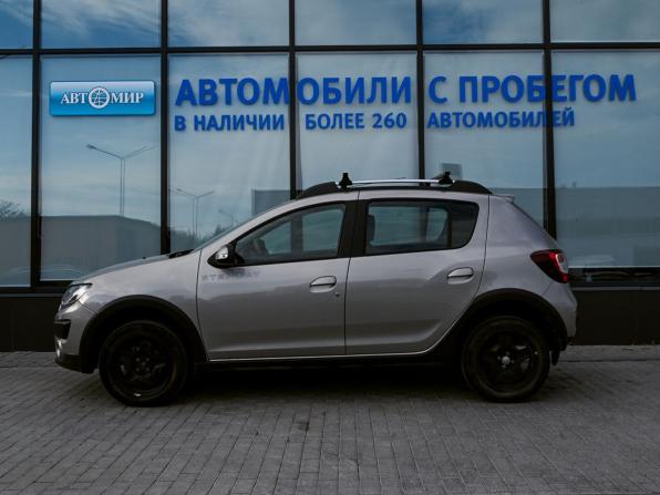 Renault Sandero II с пробегом 2017 года, цена 1 109 000 рублей, 37983 км, хэтчбек, Автокод Объявления
