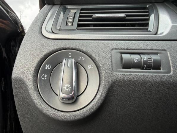 Skoda Rapid I с пробегом 2014 года, цена 575 000 рублей, 333200 км, лифтбек, Автокод Объявления