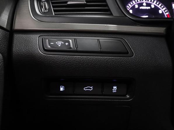 Hyundai Sonata VII (LF) Рестайлинг с пробегом 2017 года, цена 1 429 000 рублей, 119533 км, седан, Автокод Объявления