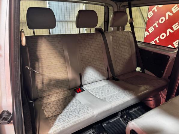Volkswagen Transporter T5 Рестайлинг с пробегом 2010 года, цена 1 370 000 рублей, 370777 км, минивэн, Автокод Объявления