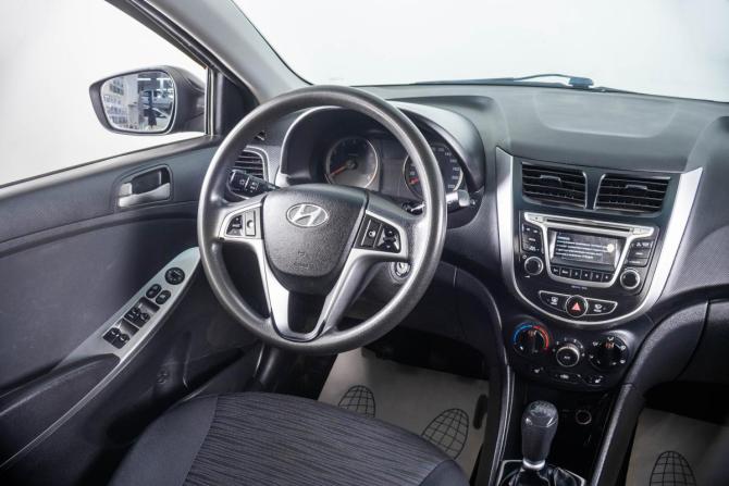 Hyundai Solaris I Рестайлинг с пробегом 2015 года, цена 849 000 рублей, 173000 км, седан, Автокод Объявления