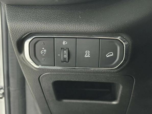 Haval Jolion I с пробегом 2023 года, цена 1 935 000 рублей, 37837 км, внедорожник, Автокод Объявления