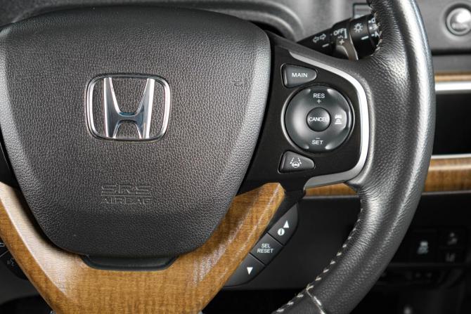 Honda Stepwgn V Рестайлинг с пробегом 2020 года, цена 2 449 000 рублей, 92000 км, минивэн, Автокод Объявления