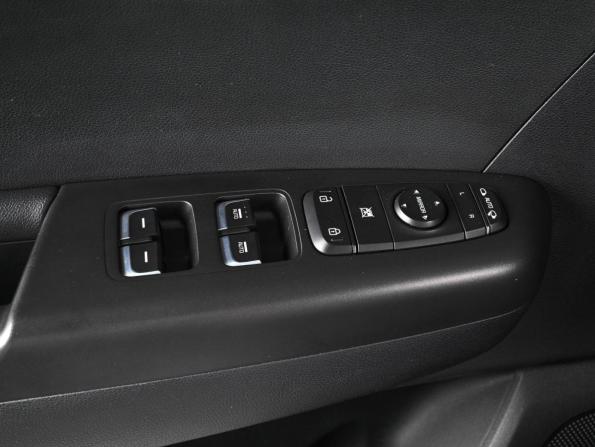 Kia Sportage IV Рестайлинг с пробегом 2020 года, цена 2 350 000 рублей, 100836 км, внедорожник, Автокод Объявления