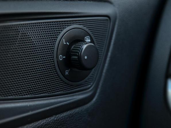 Skoda Yeti I Рестайлинг с пробегом 2014 года, цена 1 240 000 рублей, 223961 км, внедорожник, Автокод Объявления