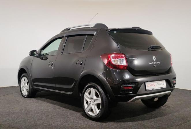 Renault Sandero II с пробегом 2016 года, цена 950 000 рублей, 105045 км, хэтчбек, Автокод Объявления