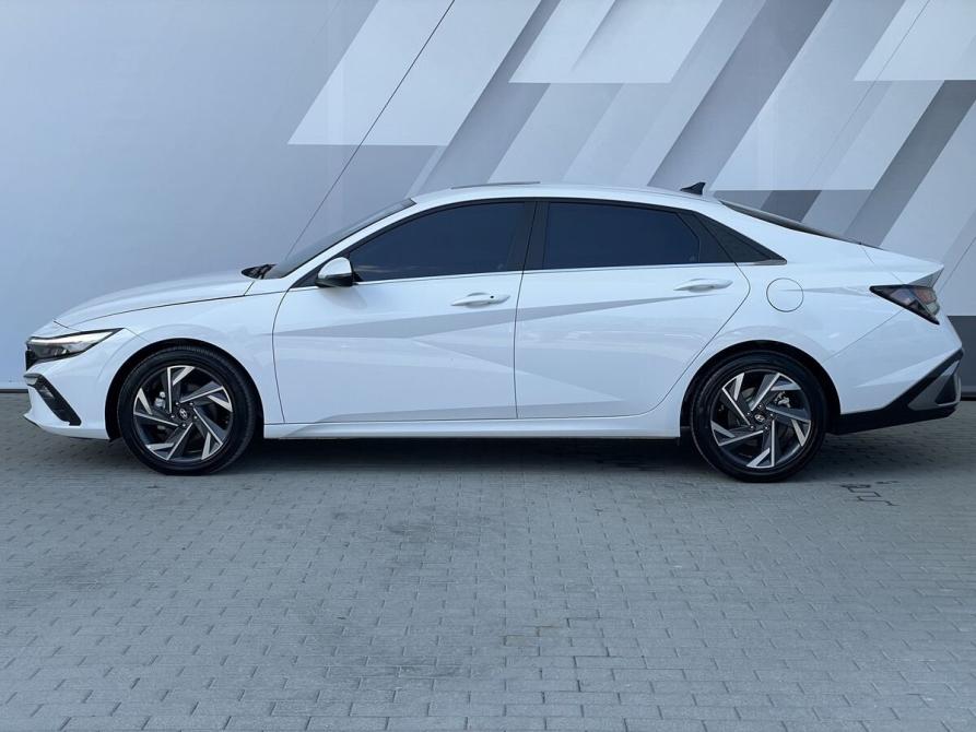 Hyundai Elantra VII (CN7) Рестайлинг Екатеринбург  - изображение 10