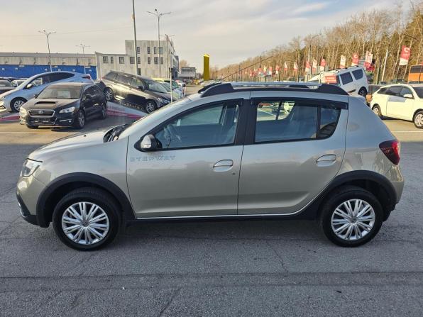 Renault Sandero II Рестайлинг с пробегом 2019 года, цена 1 099 995 рублей, 83795 км, хэтчбек, Автокод Объявления