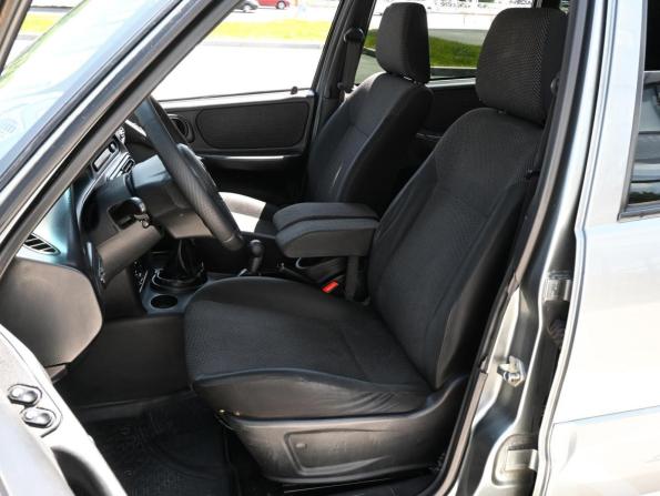 Chevrolet Niva I Рестайлинг с пробегом 2016 года, цена 650 000 рублей, 137201 км, внедорожник, Автокод Объявления