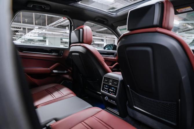 Новый Porsche Cayenne III Рестайлинг 2026 года, цена 18 900 000 рублей, внедорожник, Автокод Объявления