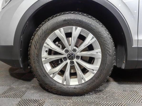 Volkswagen Tiguan II Рестайлинг с пробегом 2021 года, цена 2 795 000 рублей, 72458 км, внедорожник, Автокод Объявления
