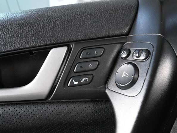 Honda Accord VIII с пробегом 2008 года, цена 1 079 000 рублей, 303201 км, седан, Автокод Объявления