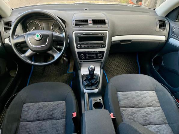Skoda Octavia II (A5) Рестайлинг с пробегом 2011 года, цена 520 000 рублей, 259653 км, лифтбек, Автокод Объявления