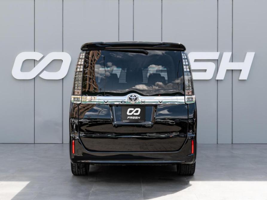 Toyota Voxy III (R80) Краснодар  - изображение 4