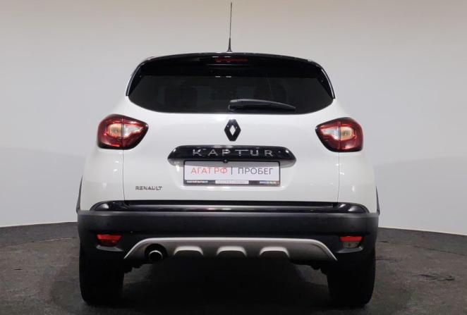 Renault Kaptur I с пробегом 2017 года, цена 1 640 000 рублей, 137192 км, внедорожник, Автокод Объявления