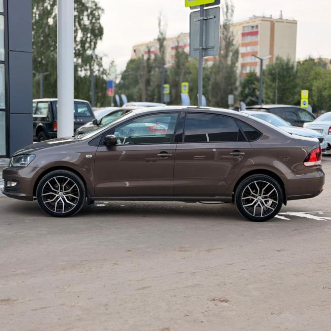 Volkswagen Polo V Рестайлинг Нижнекамск  - изображение 8