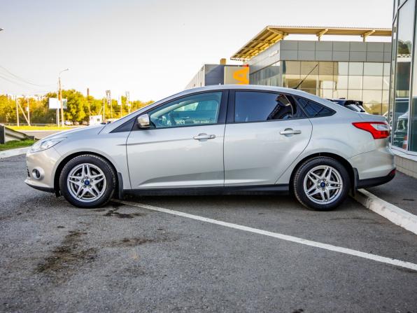 Ford Focus III с пробегом 2013 года, цена 1 168 000 рублей, 46576 км, седан, Автокод Объявления