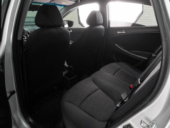 Hyundai Solaris I Рестайлинг с пробегом 2015 года, цена 954 000 рублей, 174286 км, седан, Автокод Объявления