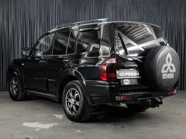 Mitsubishi Pajero III Рестайлинг с пробегом 2005 года, цена 1 060 000 рублей, 205530 км, внедорожник, Автокод Объявления