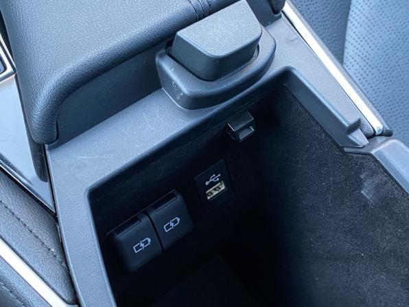 Toyota Avalon V с пробегом 2022 года, цена 3 599 000 рублей, 111118 км, седан, Автокод Объявления