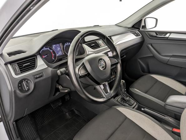 Skoda Rapid I с пробегом 2017 года, цена 1 130 000 рублей, 135292 км, лифтбек, Автокод Объявления