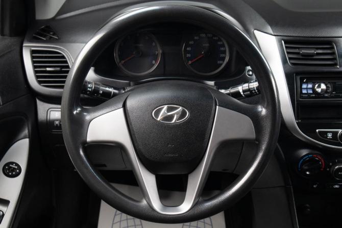Hyundai Solaris I Рестайлинг с пробегом 2014 года, цена 749 000 рублей, 214021 км, седан, Автокод Объявления