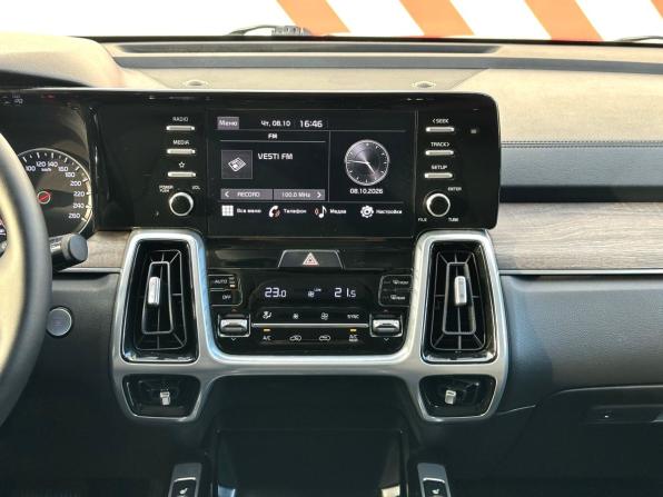 Kia Sorento IV с пробегом 2023 года, цена 3 700 000 рублей, 131050 км, внедорожник, Автокод Объявления