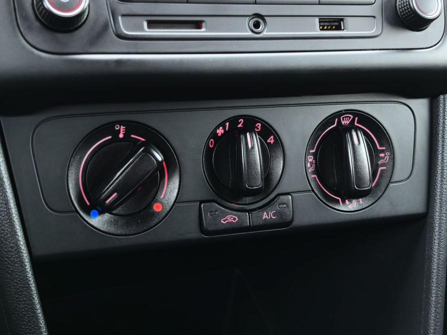 Volkswagen Polo V Рестайлинг Мурманск  - изображение 20