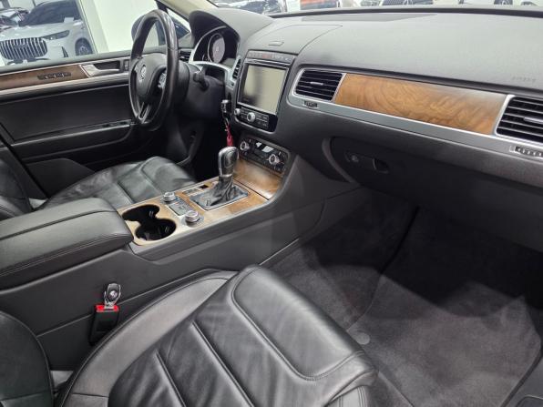 Volkswagen Touareg II Рестайлинг с пробегом 2016 года, цена 3 320 000 рублей, 163700 км, внедорожник, Автокод Объявления