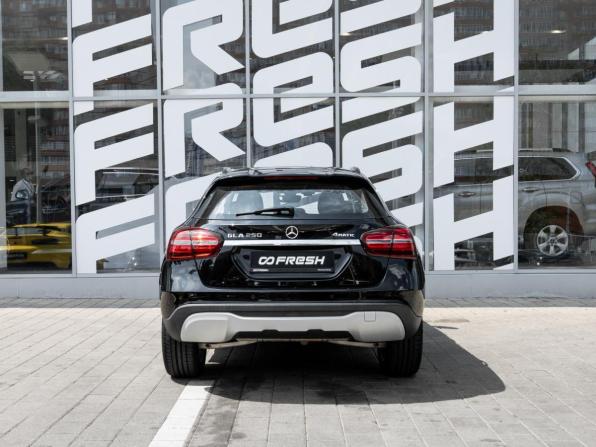 Mercedes-Benz GLA I (X156) Рестайлинг с пробегом 2018 года, цена 2 100 000 рублей, 93568 км, внедорожник, Автокод Объявления
