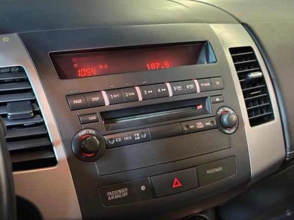 Mitsubishi Outlander II Рестайлинг с пробегом 2011 года, цена 1 350 000 рублей, 204366 км, внедорожник, Автокод Объявления