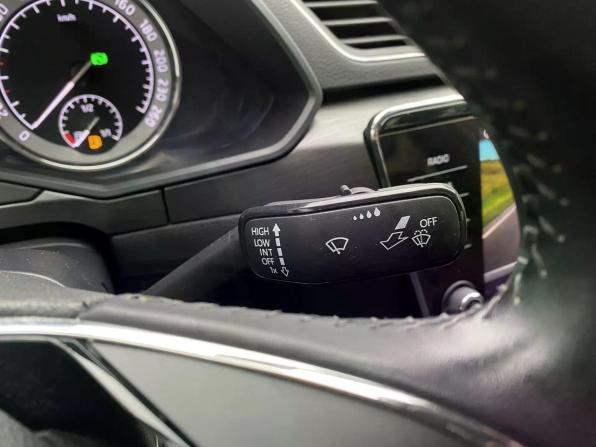 Skoda Superb III Рестайлинг с пробегом 2021 года, цена 2 289 000 рублей, 121818 км, лифтбек, Автокод Объявления