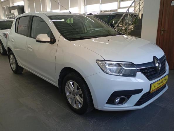 Renault Sandero II Рестайлинг с пробегом 2018 года, цена 817 500 рублей, 189000 км, хэтчбек, Автокод Объявления