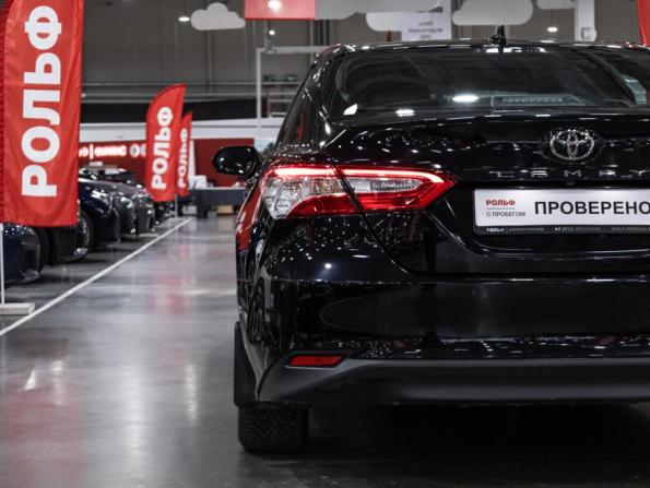 Toyota Camry VIII (XV70) Рестайлинг с пробегом 2021 года, цена 3 050 000 рублей, 113438 км, седан, Автокод Объявления