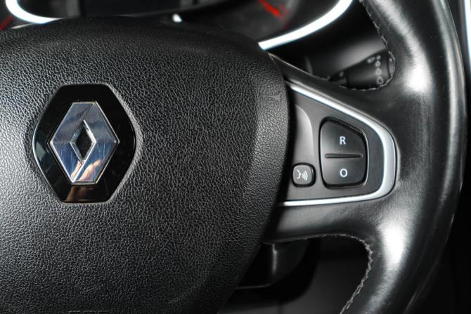 Renault Clio IV Рестайлинг с пробегом 2017 года, цена 979 000 рублей, 126000 км, хэтчбек, Автокод Объявления