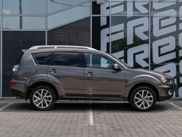 Mitsubishi Outlander II Рестайлинг с пробегом 2010 года, цена 1 359 000 рублей, 184035 км, внедорожник, Автокод Объявления