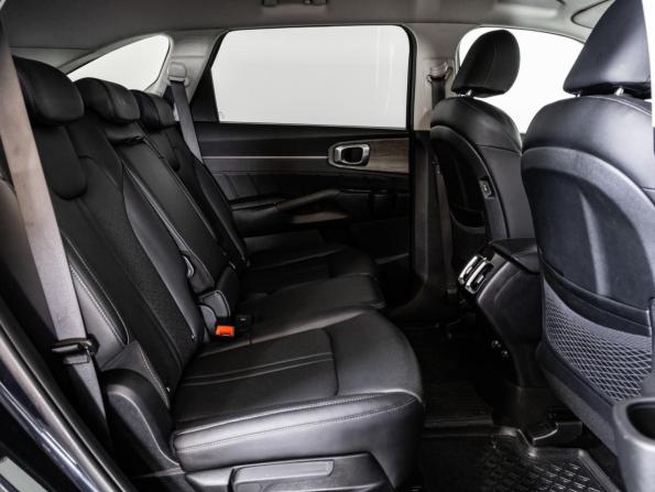 Kia Sorento IV с пробегом 2021 года, цена 3 499 000 рублей, 80495 км, внедорожник, Автокод Объявления