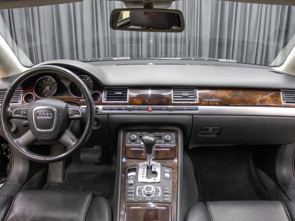 Audi A8 II (D3) Рестайлинг 2 с пробегом 2008 года, цена 979 000 рублей, 177000 км, седан, Автокод Объявления