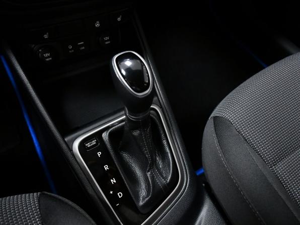 Hyundai Solaris II с пробегом 2018 года, цена 1 190 000 рублей, 225149 км, седан, Автокод Объявления
