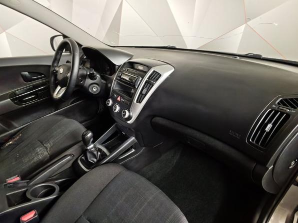 Kia Ceed I Рестайлинг с пробегом 2012 года, цена 397 000 рублей, 404241 км, хэтчбек, Автокод Объявления