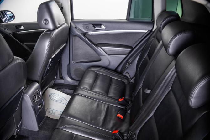 Volkswagen Tiguan I Рестайлинг с пробегом 2012 года, цена 1 349 000 рублей, 215000 км, внедорожник, Автокод Объявления