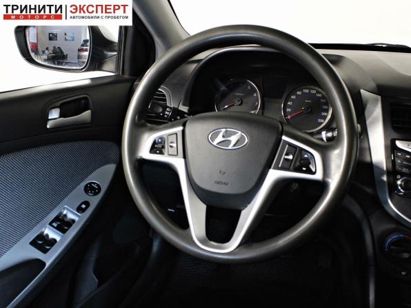 Hyundai Solaris I с пробегом 2012 года, цена 857 000 рублей, 207218 км, седан, Автокод Объявления
